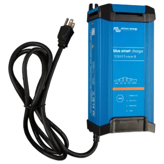 Blue Smart IP22 Ladegerät 12V 30A für 3 Batterien