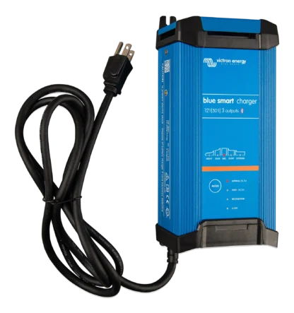 Blue Smart IP22 Ladegerät 12V 30A für 3 Batterien